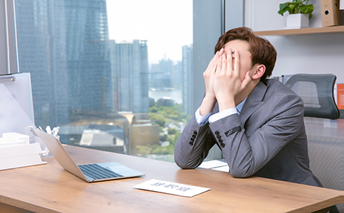 公司經(jīng)營(yíng)不下去了，到底零申報(bào)好？還是...