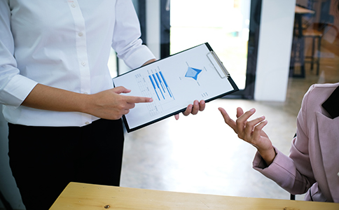 注冊(cè)建筑勞務(wù)公司需要滿足哪些條件