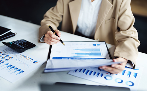 小規(guī)模升一般納稅人有什么要求